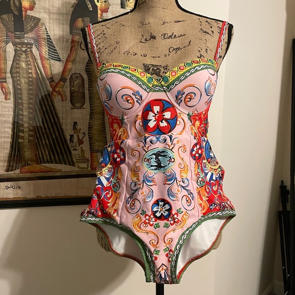 Italian inspired one piece swimsuit size S-M - Picture 2 of 10